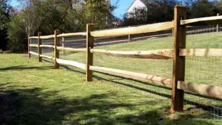 Як побудувати дерев 'яний паркан на дачній ділянці
