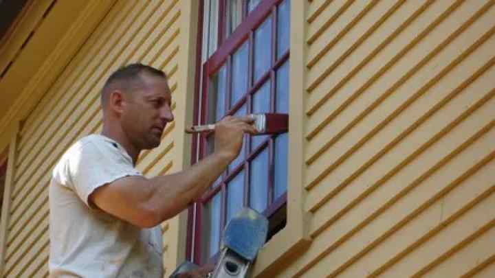 Як часто потрібно фарбувати дерев 'яні вікна