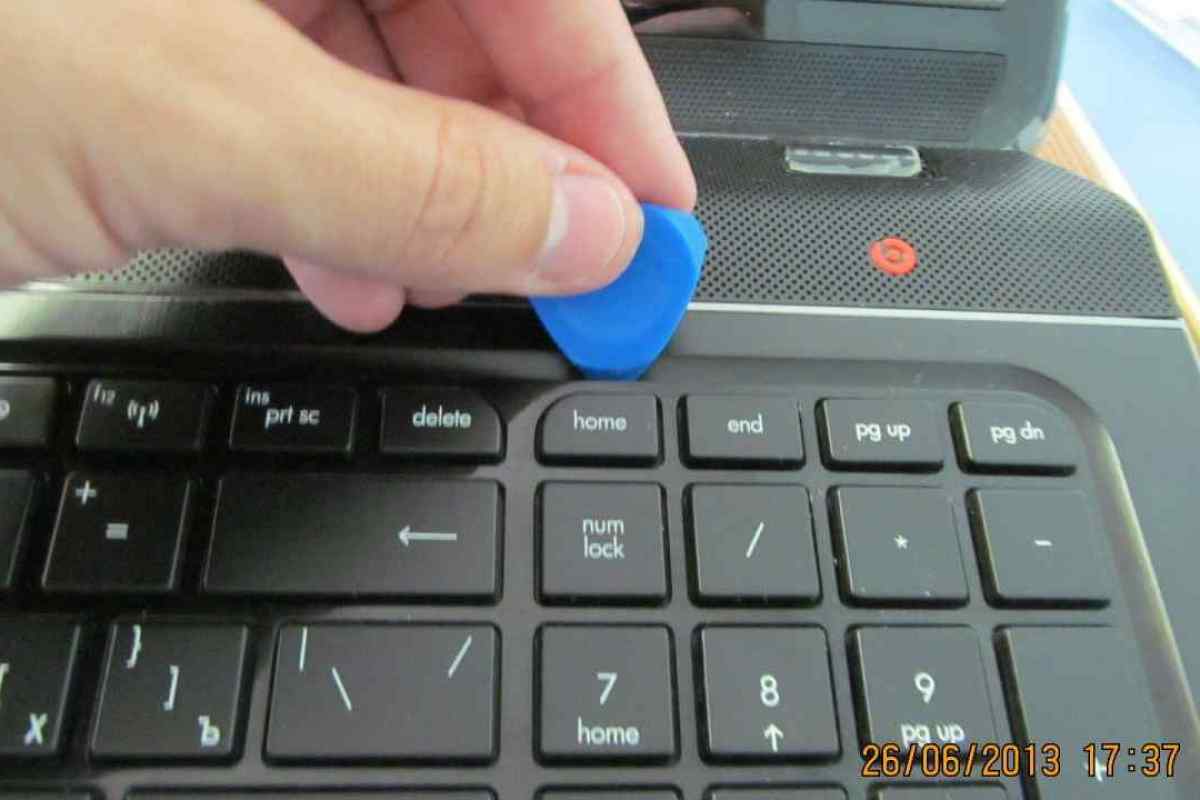 Як зняти кнопки з клавіатури