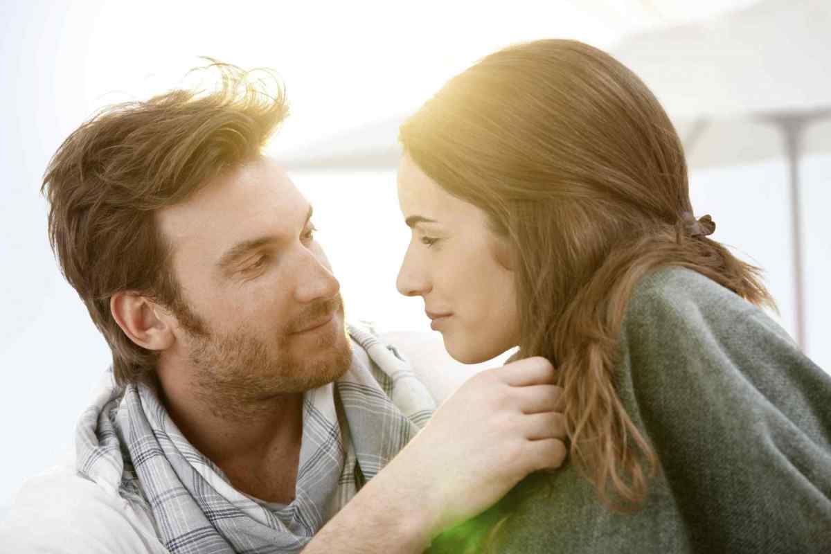 Як зрозуміти, що жінка подобається чоловікові