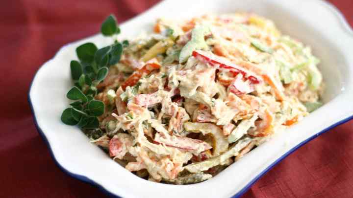 Смачні рецепти: салати зі свининою