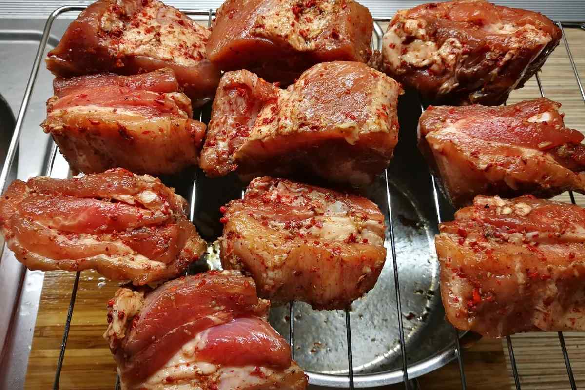 Як приготувати свинину з вермішеллю іспанською