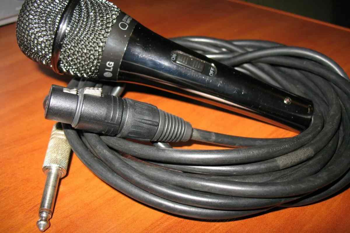 Як підключити караоке-мікрофон до ноутбука