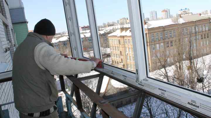 Як прилаштувати балкон до дому