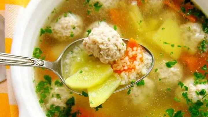 Як приготувати суп з фрикадельками
