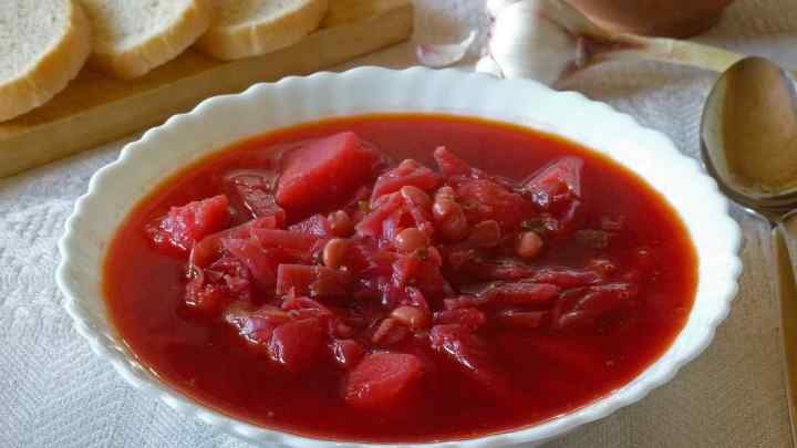 Як зварити щі з томатною пастою