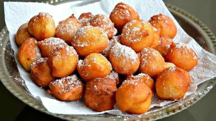 Пончики з абрикосами