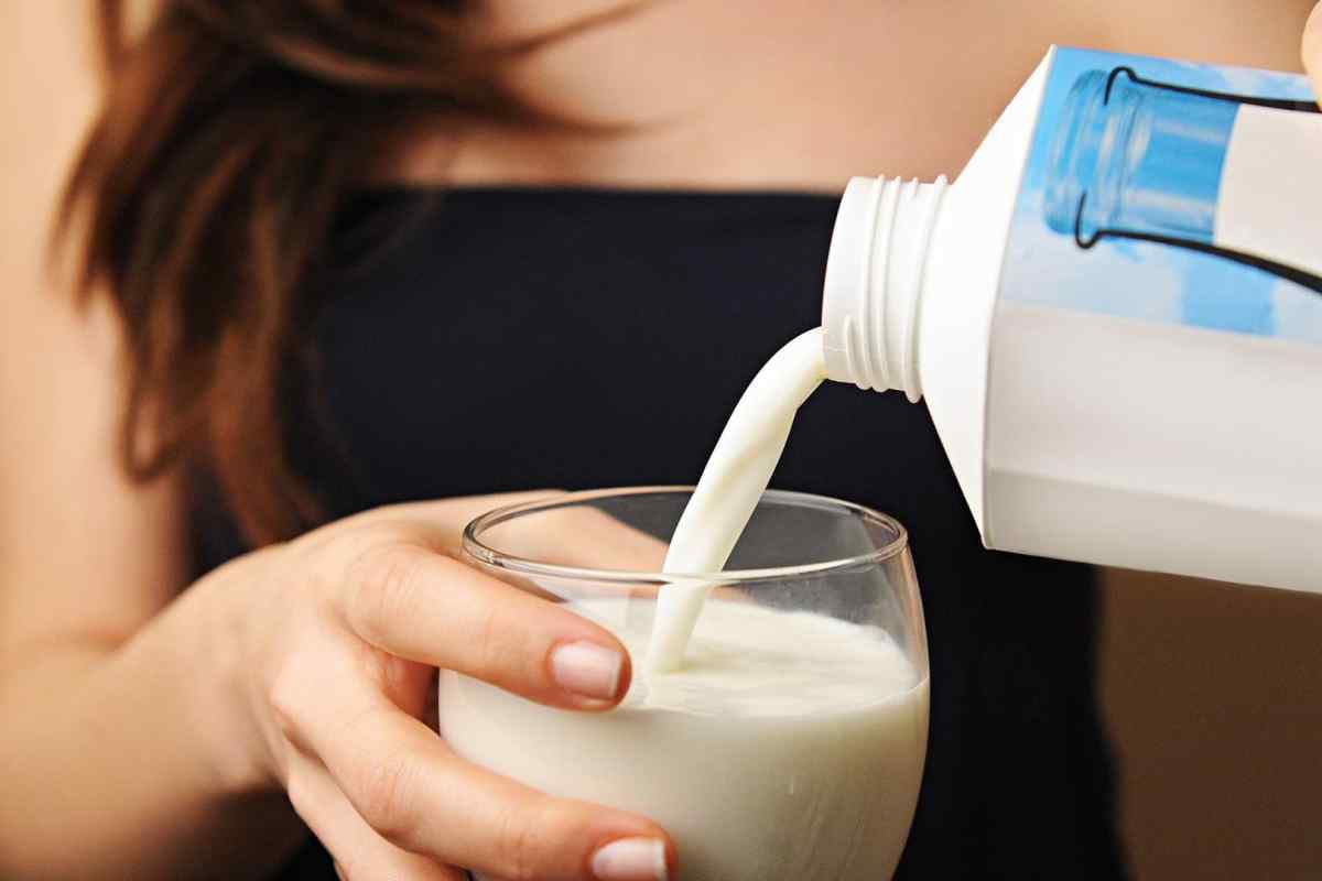 Як вводити молоко