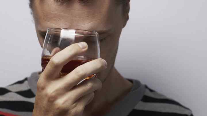 Діарея після алкоголю: причини виникнення та лікування