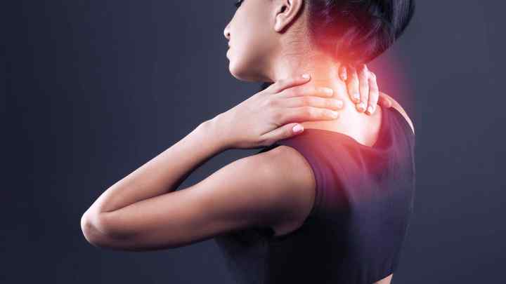 Болять м 'язи шиї збоку: причини, симптоми, діагноз, призначене лікування та відновлювальний період