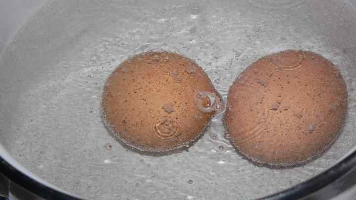 Випічка без яєць: рецепти. Чим замінити яйця у випічці