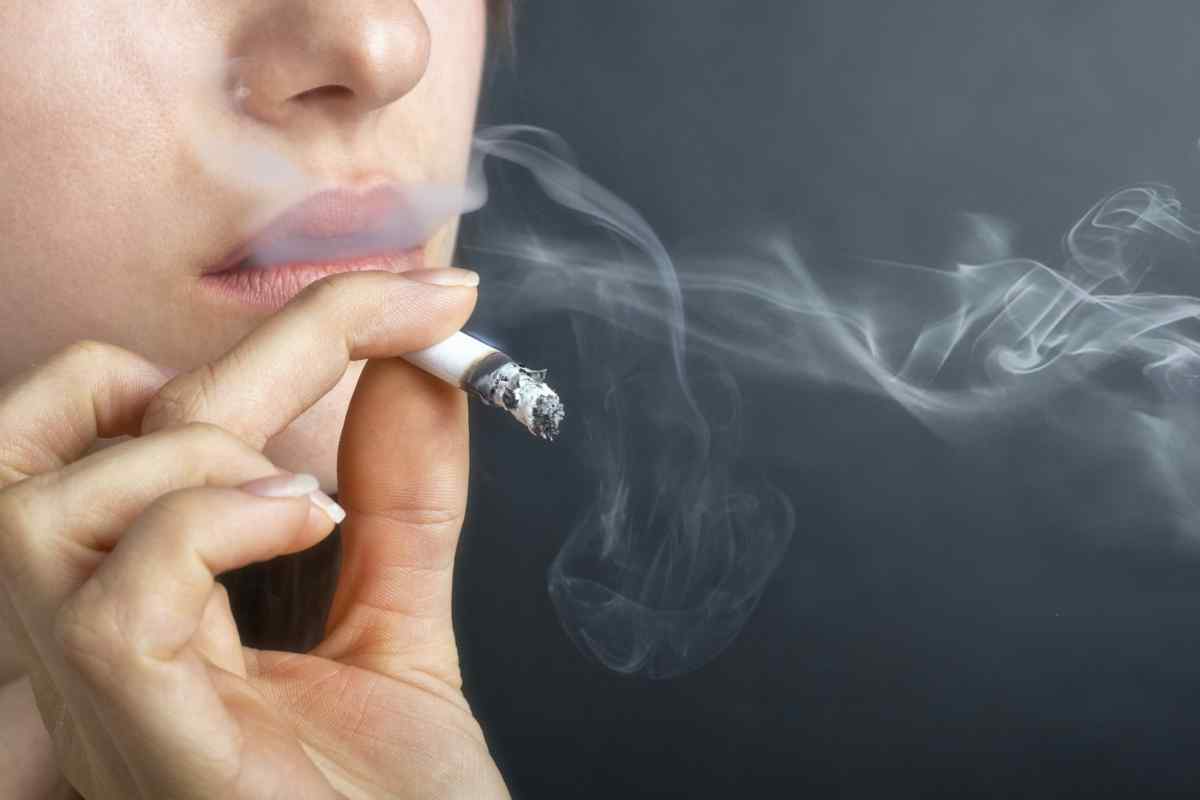 Куріння тиск підвищує або знижує у людини?