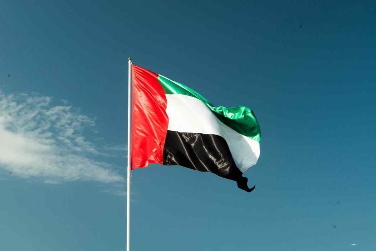 ОАЕ: населення, територія, столиця, економіка, прапор, президент, культура. Історія Об "єднаних Арабських Еміратів
