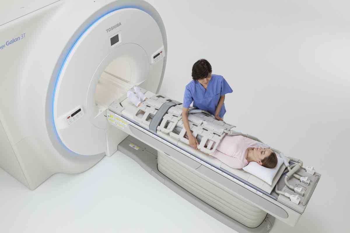 У чому різниця КТ і МРТ? Відмінні особливості томографій