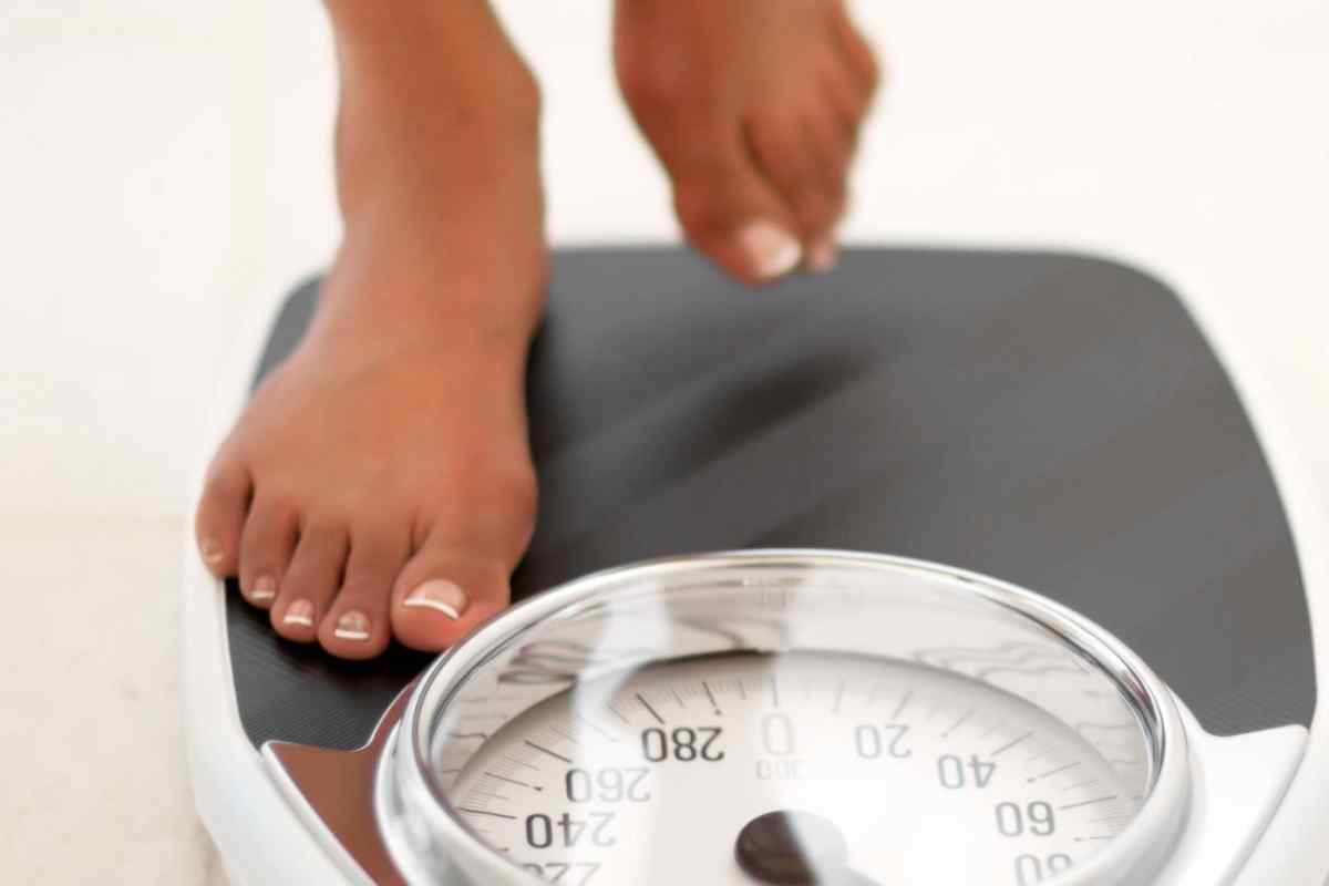 Ідеальна вага для жінки: таблиця. Співвідношення росту, ваги і віку