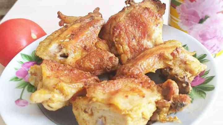 Гомілка куряча з картоплею в духовці: рецепти та особливості приготування