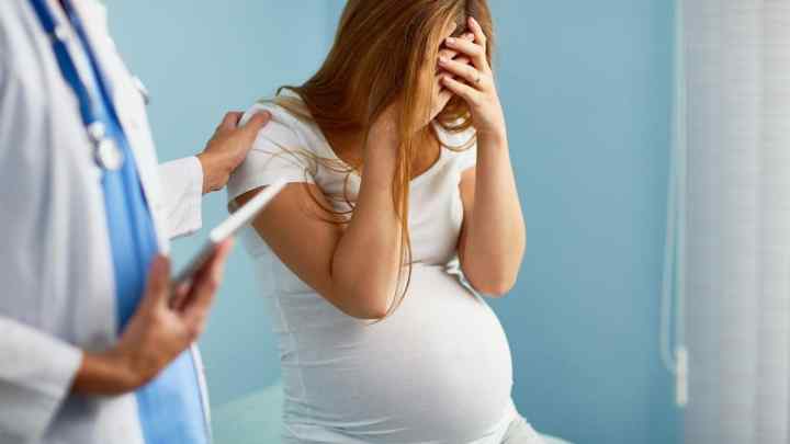 Чому відбувається викидень на ранніх термінах вагітності