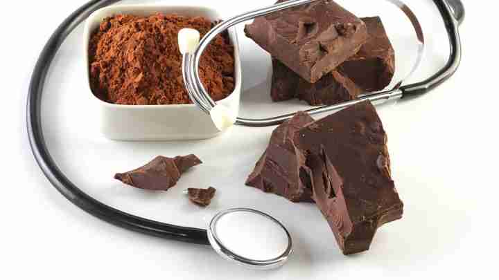 Е476 в шоколаді: вплив на організм, користь і шкоду