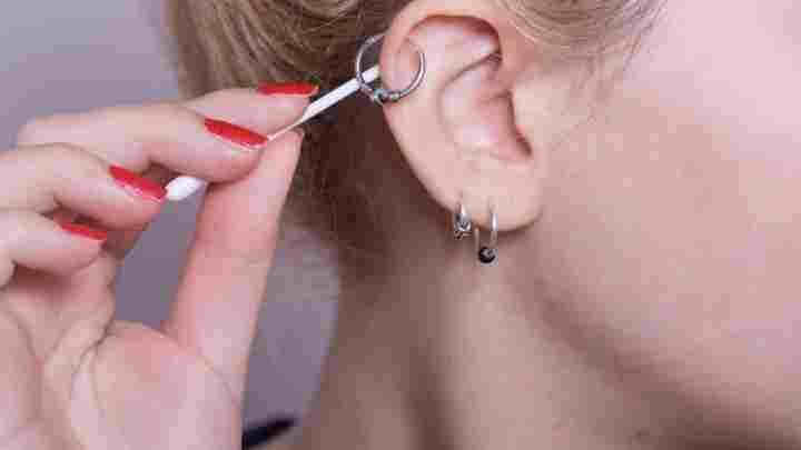 Як проколювати вухо в домашніх умовах. Як проколоти вуха дитині