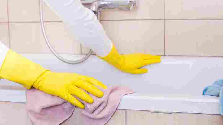 Чим краще чистити акрилову ванну