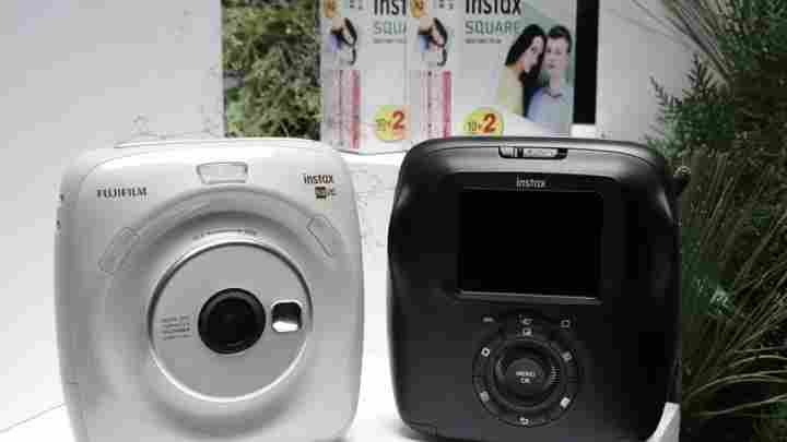 Fujifilm Instax Square SQ20: гібридна камера миттєвого друку