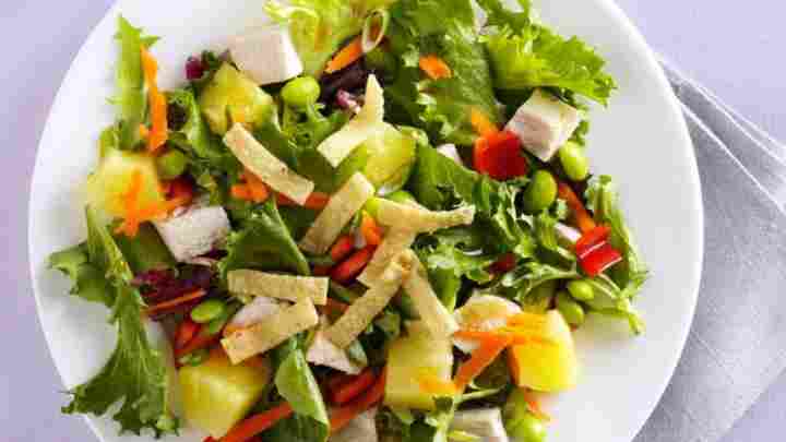 Салат з овочів зі сметаною
