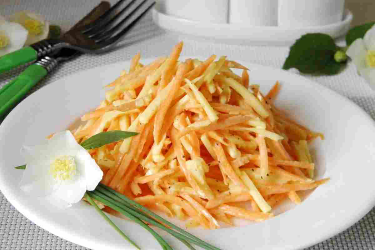 Салат з сиру і моркви