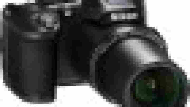 Фотоапарат Nikon Coolpix B700 з 60-разовим оптичним зумом 