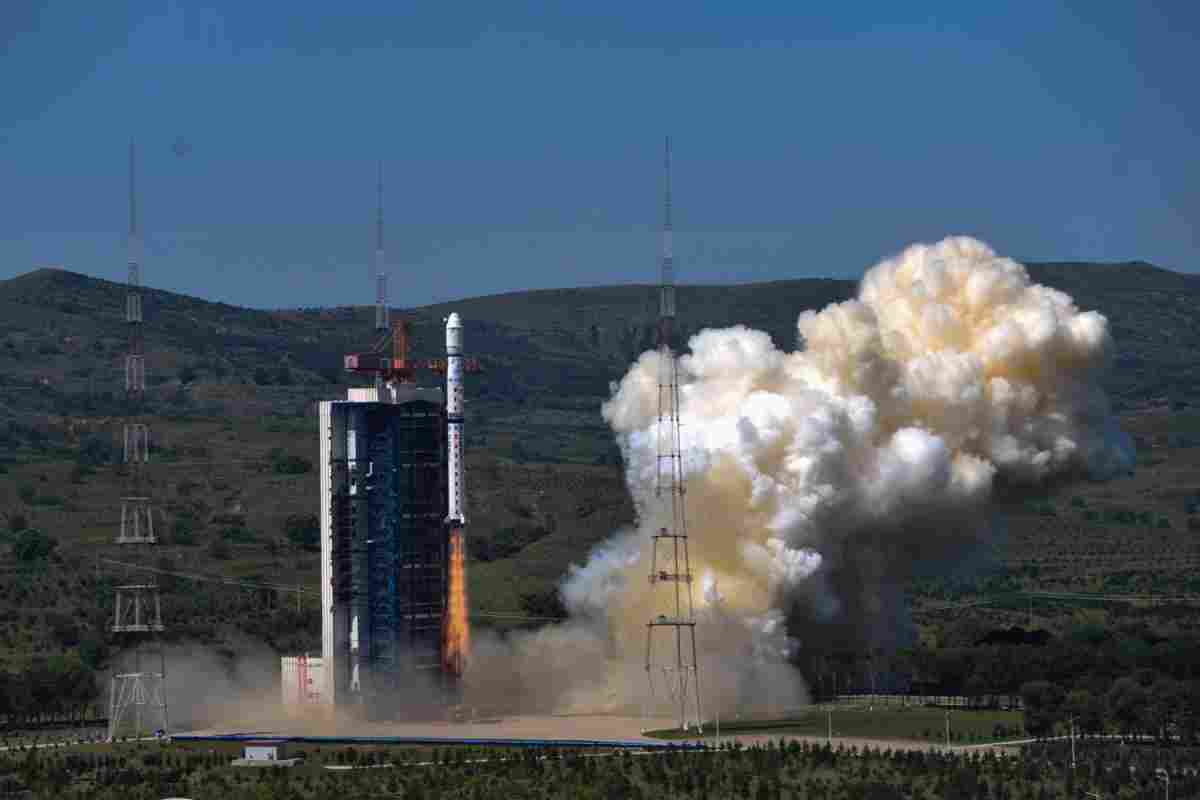 Країни ЄАЕС створять угруповання супутників дистанційного зондування Землі "