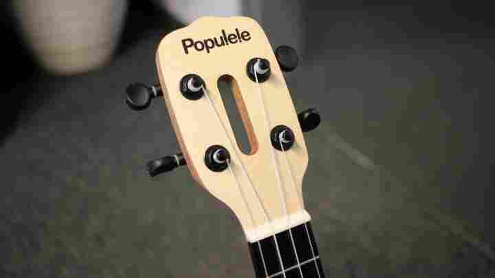 Смарт-гітара Xiaomi Mi Populele Smart Ukulele: коли немає слуху, але є бажання 
