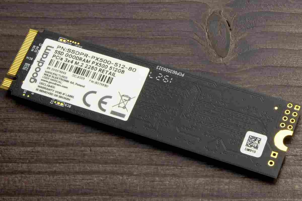 Надшвидкі накопичувачі Intel Optane SSD можуть з'явитися в ноутбуках MacBook "