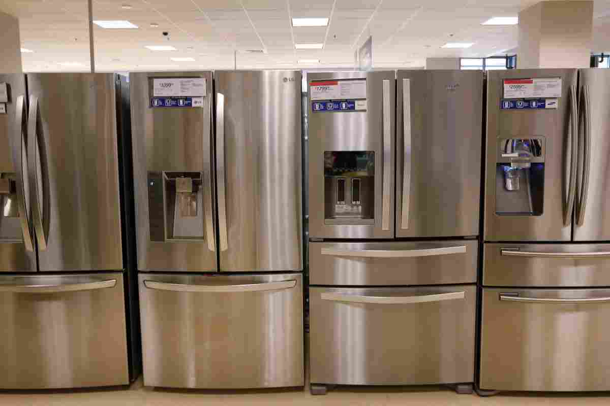 Виробник холодильників Hussmann проданий Panasonic за $1,5 млрд "