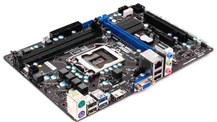 Материнська плата MSI B75IA-E33 у форматі Mini-ITX на Intel B75