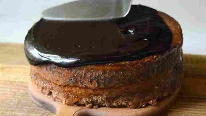 Як приготувати шоколадну глазур для торта