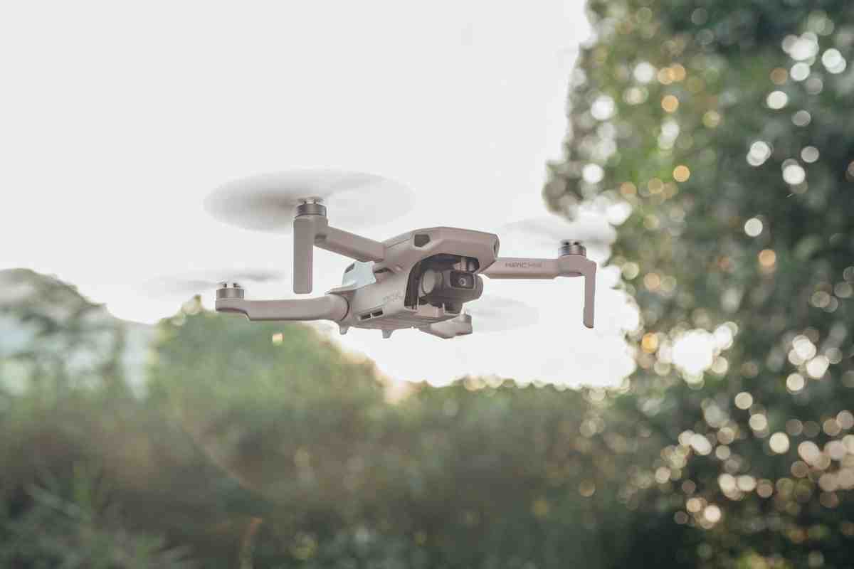DJI представила камеру з 30-разовим зумом для промислових дронів
