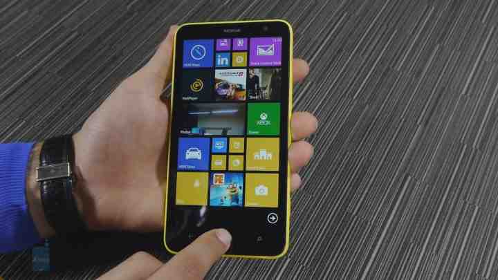 IFA 2014: смартфони Lumia 735/730 розраховані на шанувальників селфі