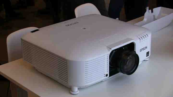 Epson представила п'ять нових 3D-проекторів