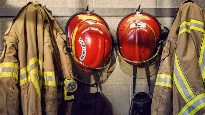 Для пожежників створили захисний одяг з датчиками перегріву
