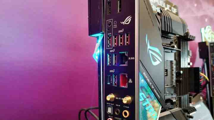 Плата ASUS ROG Strix X370-F Gaming дозволить сформувати ігровий ПК на платформі AMD