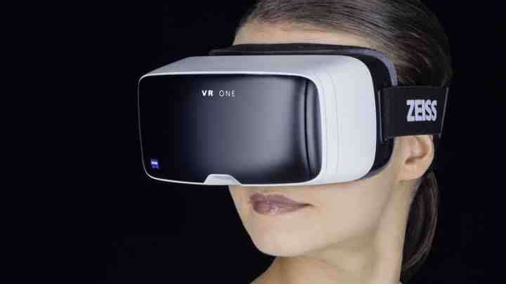 Zeiss представила шолом віртуальної реальності VR ONE Plus
