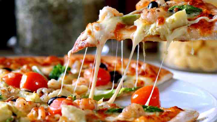 Правильное поедание пиццы – что именно рекомендуют шеф-повара?