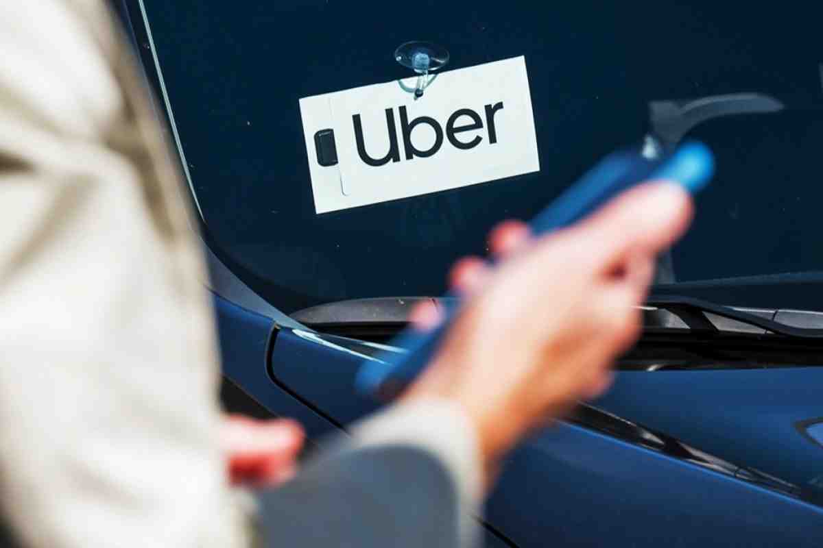 Uber запропонує водіям електричні автомобілі BYD