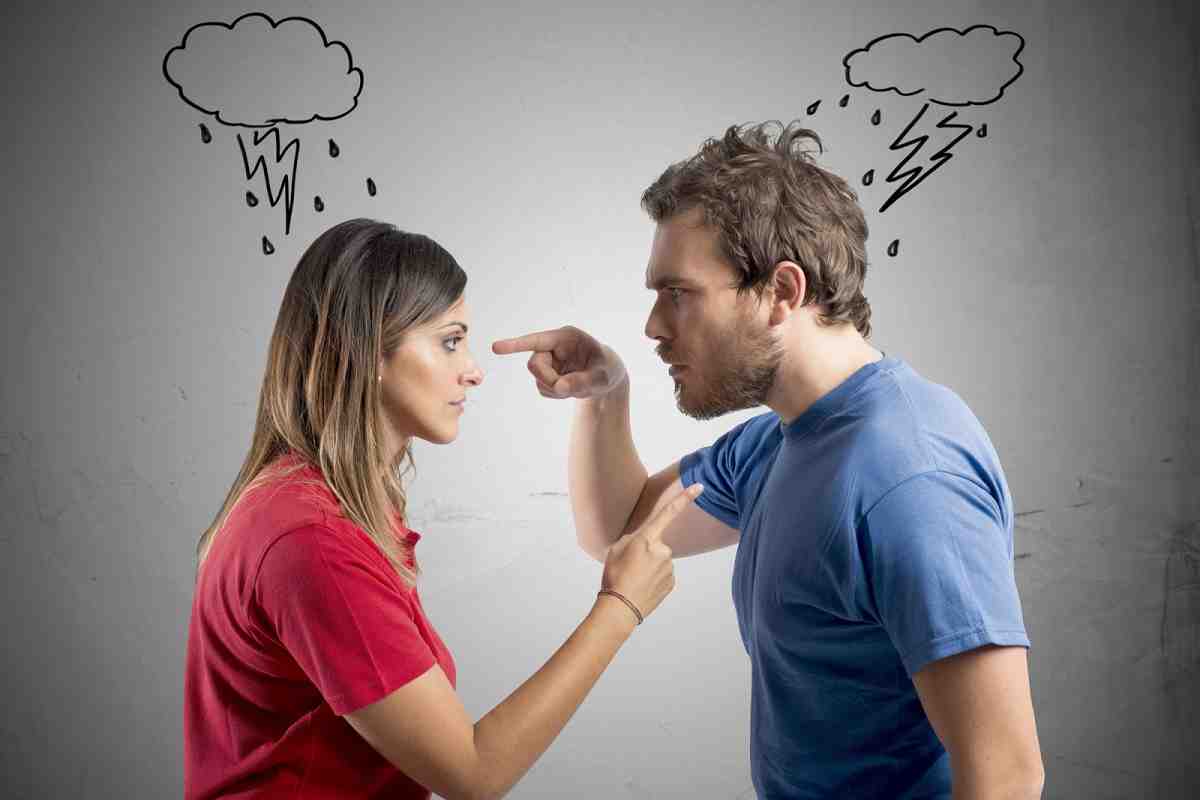 6 типів повідомлень, які бісять у стосунках