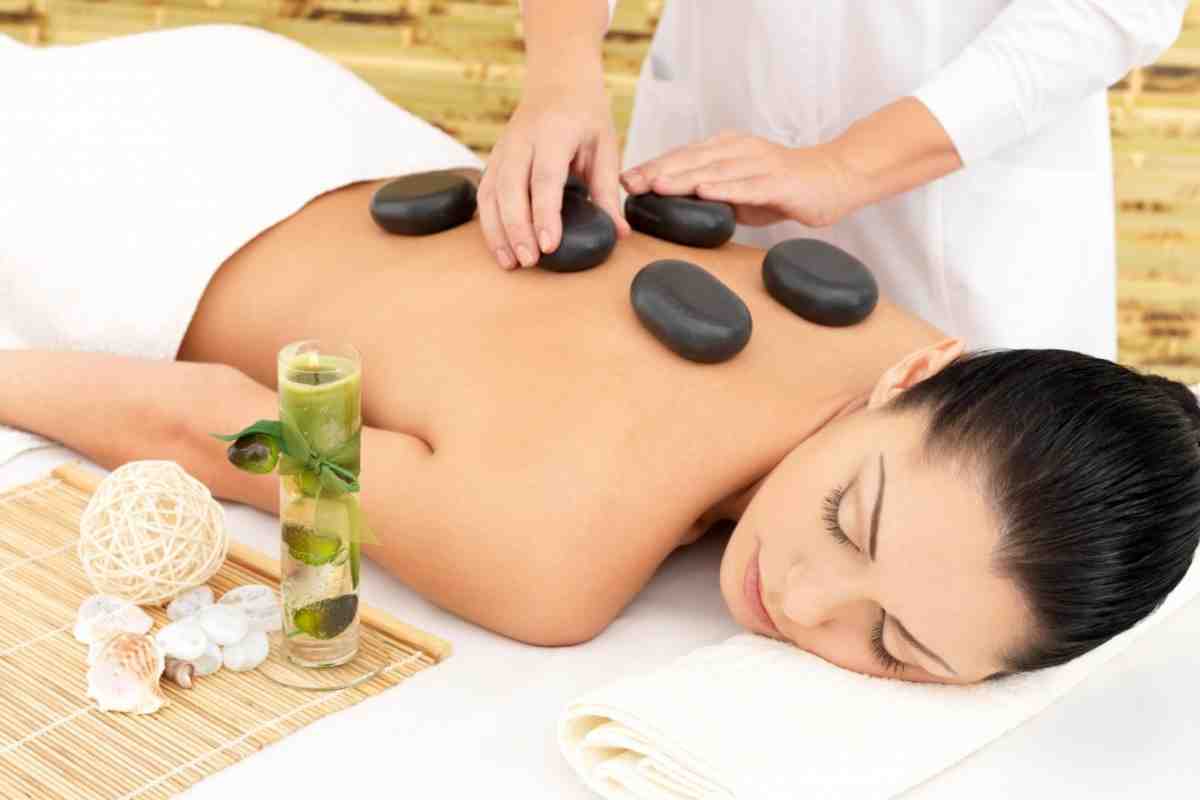Стоунтерапія - масаж камінням