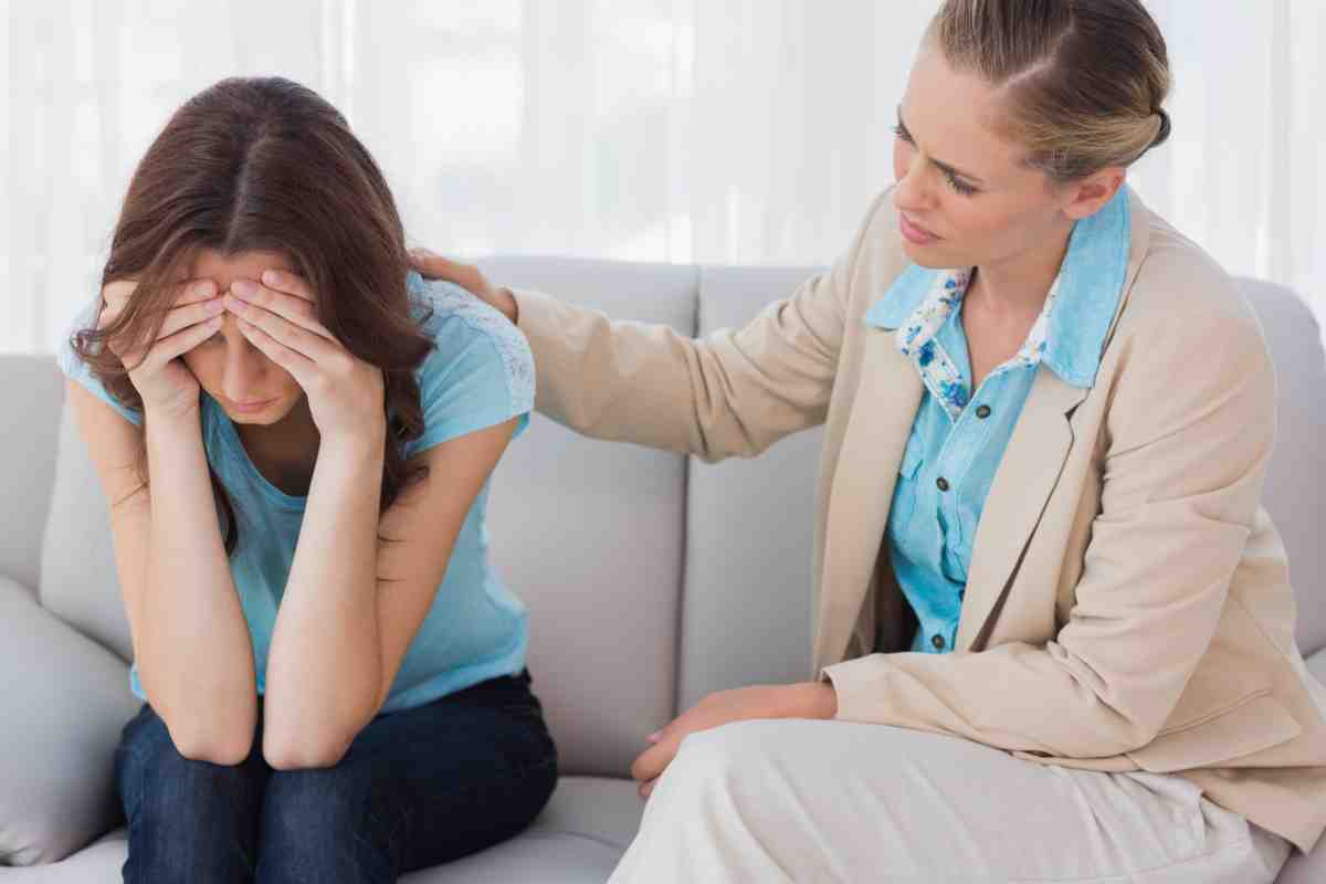 8 способів допомогти другові, коли він переживає стрес