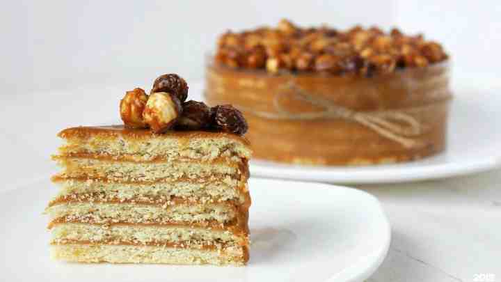 Торт з вареною згущенкою - 8 рецептів