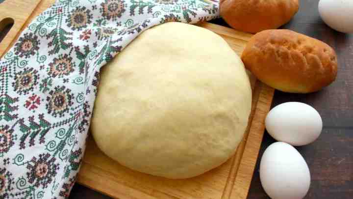 Тісто для пиріжків у хлібопічці - 7 рецептів