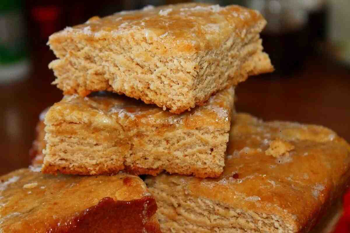 Медовий пиріг - 8 простих і смачних рецептів приготування в духовці і в мультиварку