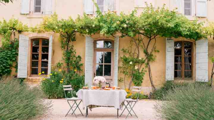 Сад у французькому стилі: Прованс, романтика і шарм