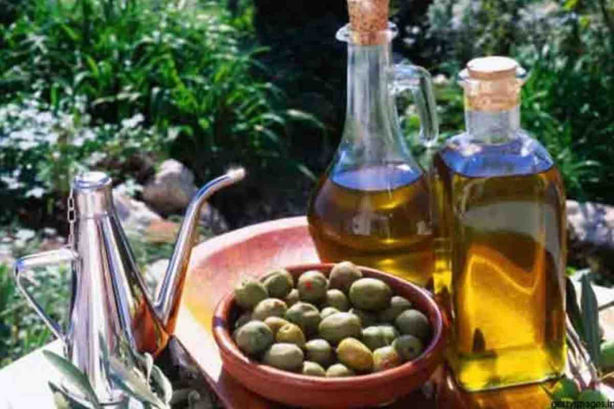 Ціни на оливкову олію в Італії впали на 44%